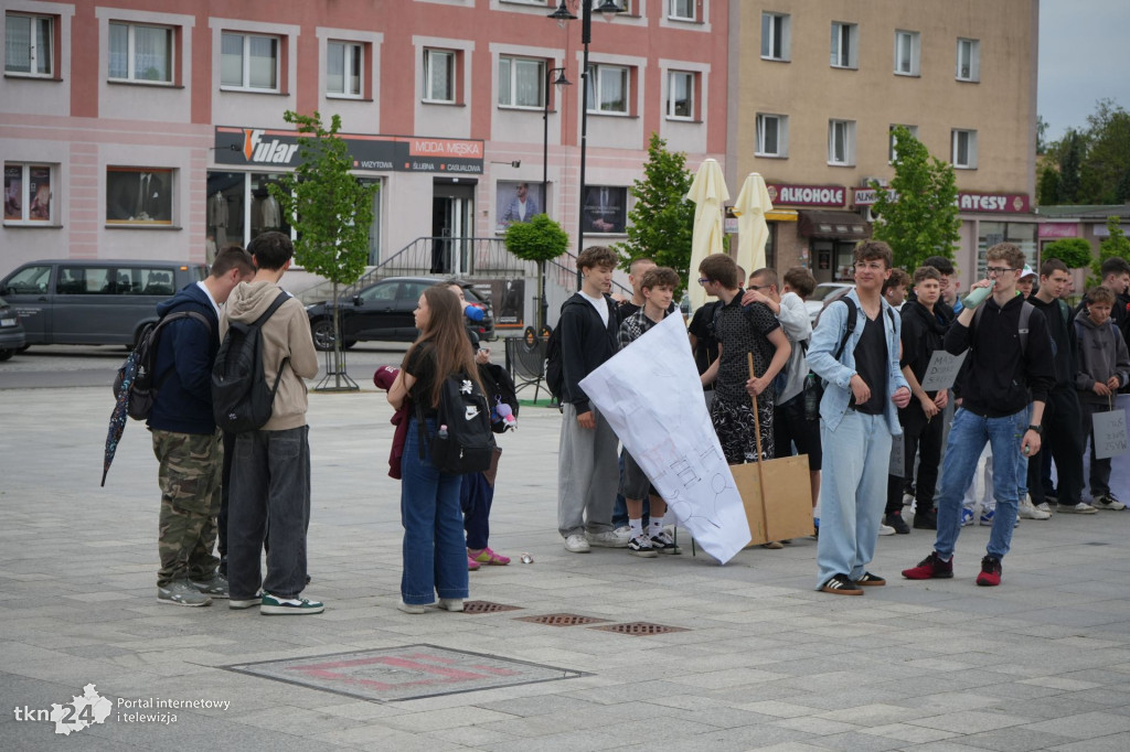 Setki osób przeszły w Marszu Przeciwko Hejtowi