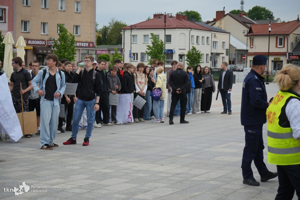Setki osób przeszły w Marszu Przeciwko Hejtowi