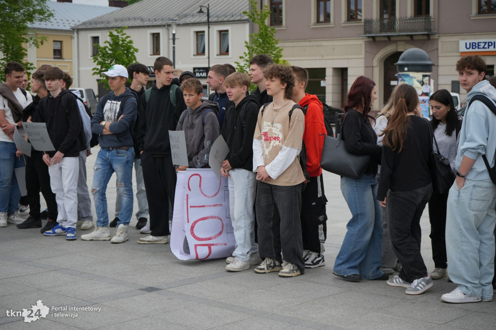 Setki osób przeszły w Marszu Przeciwko Hejtowi