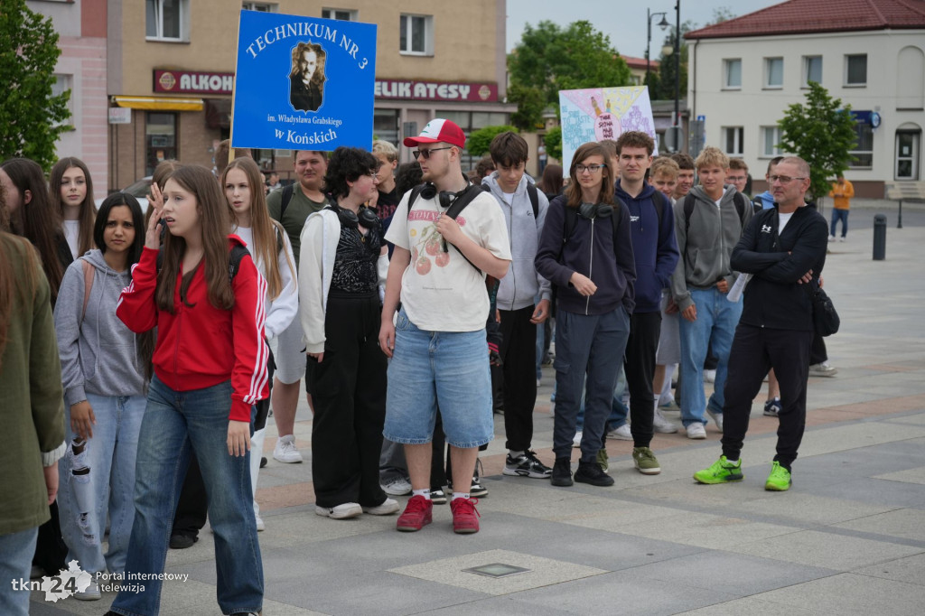 Setki osób przeszły w Marszu Przeciwko Hejtowi