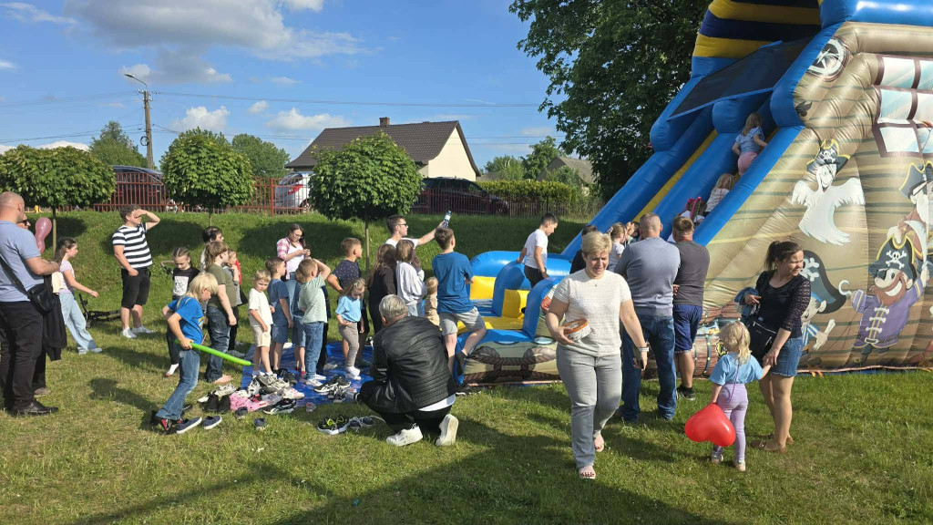 Piknik z okazji Dnia Dziecka w Czermnie