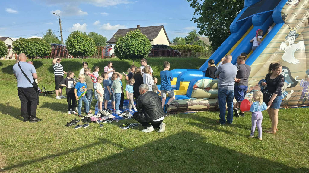 Piknik z okazji Dnia Dziecka w Czermnie