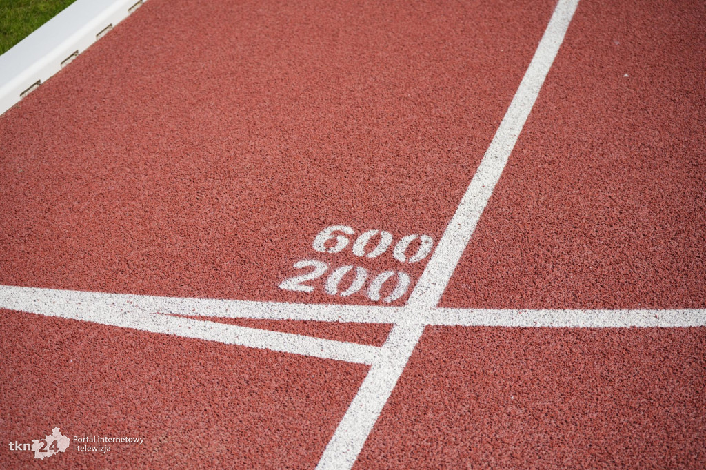 Stadion lekkoatletyczny w Końskich  po odbiorach