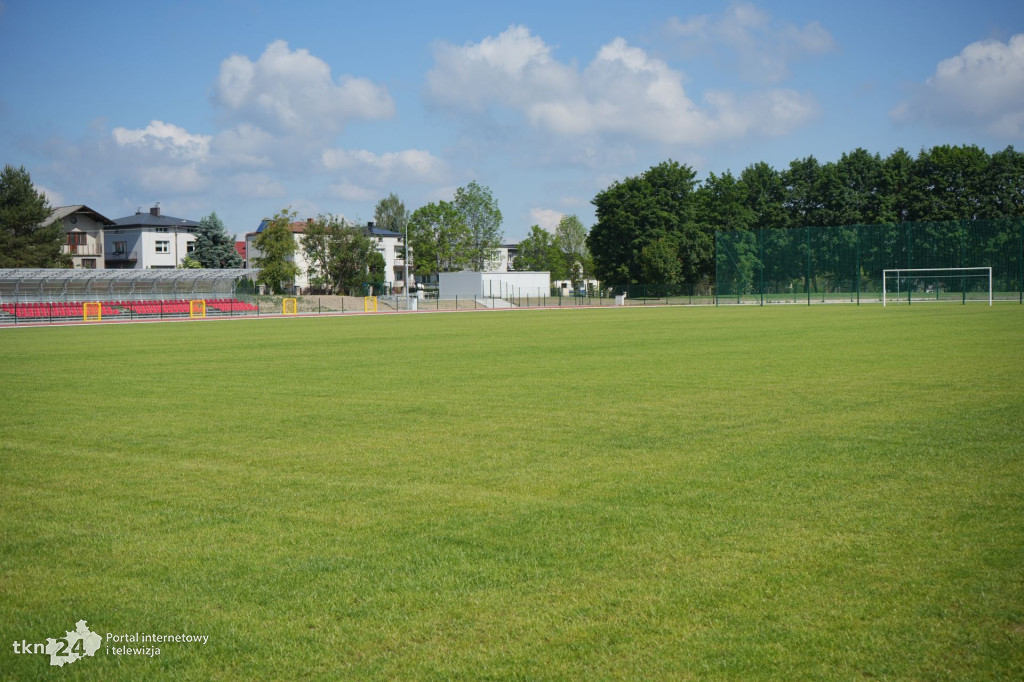 Stadion lekkoatletyczny w Końskich  po odbiorach