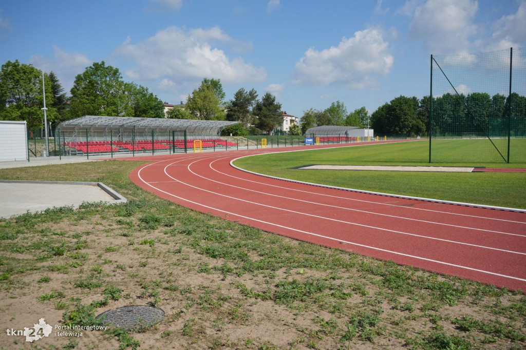 Stadion lekkoatletyczny w Końskich  po odbiorach