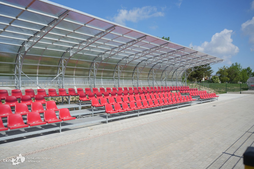 Stadion lekkoatletyczny w Końskich  po odbiorach