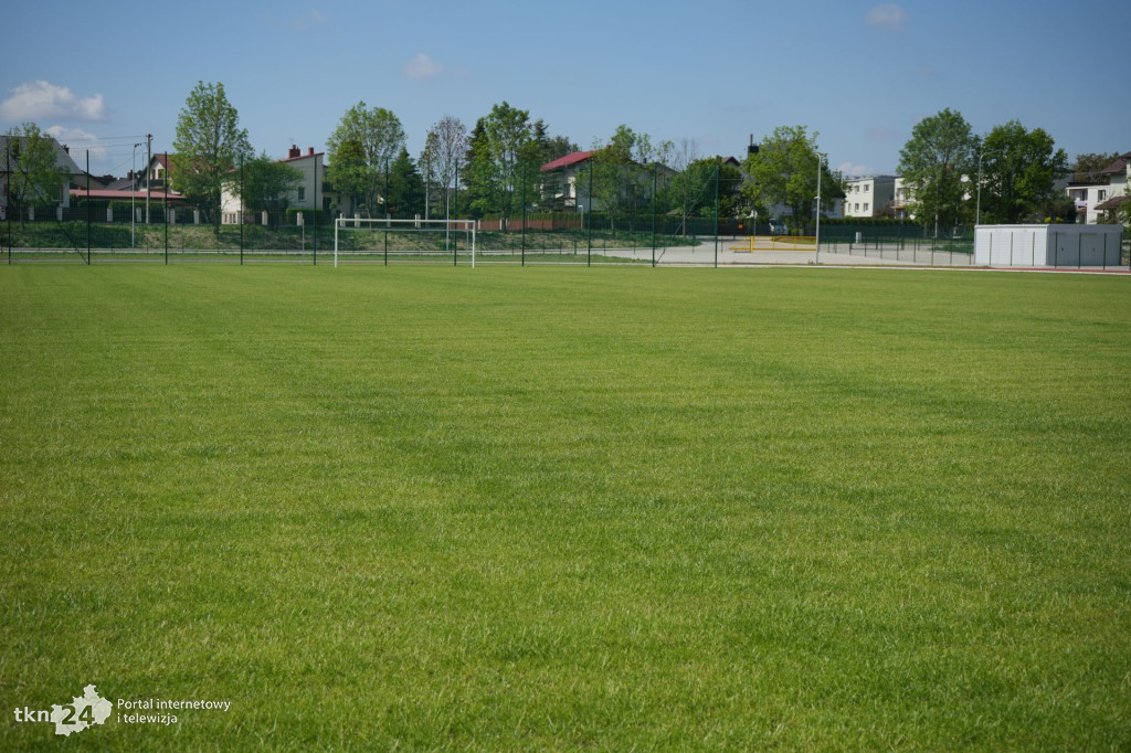 Stadion lekkoatletyczny w Końskich  po odbiorach