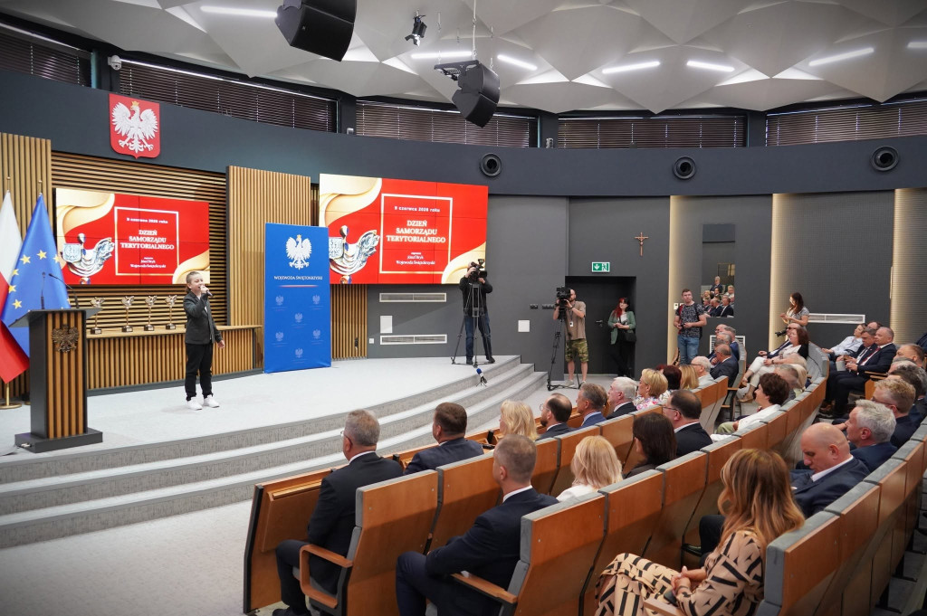 Dzień Samorządu Terytorialnego w Urzędzie Wojewódzkim. Wyróżniono wójt Jolantę Orman