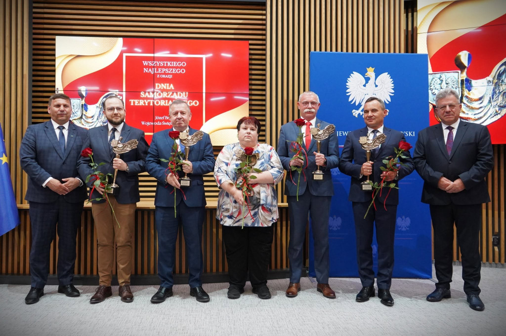 Dzień Samorządu Terytorialnego w Urzędzie Wojewódzkim. Wyróżniono wójt Jolantę Orman