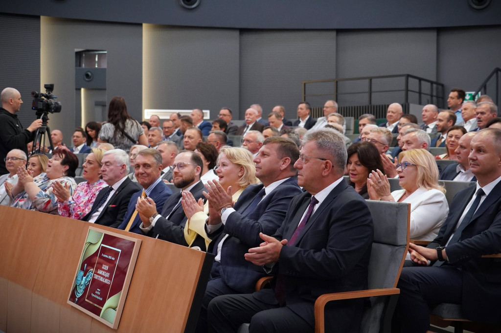 Dzień Samorządu Terytorialnego w Urzędzie Wojewódzkim. Wyróżniono wójt Jolantę Orman