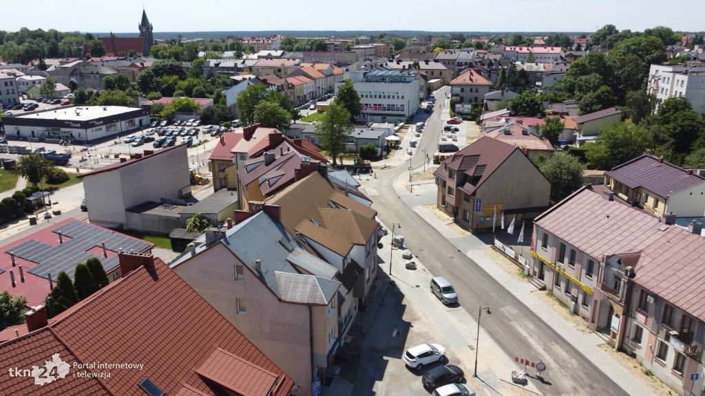 Przebudowa ulic w centrum Końskich. Drogi już z nawierzchnią asfaltową