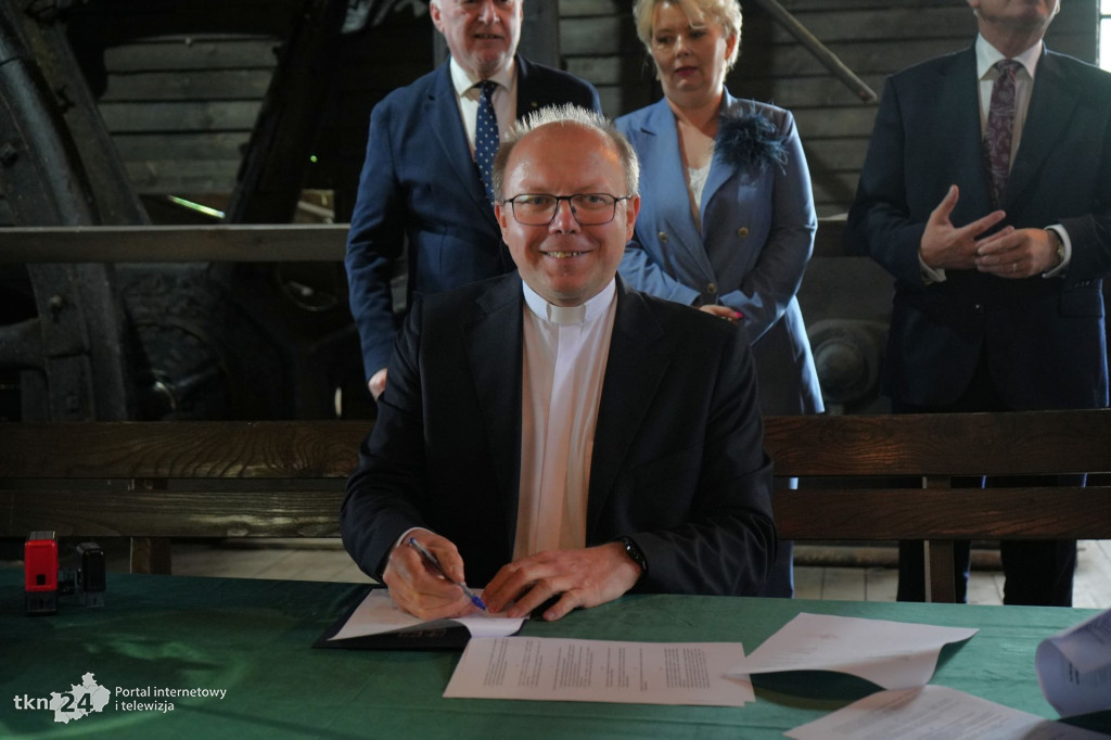 Pieniądze na zabytki przekazano w Maleńcu