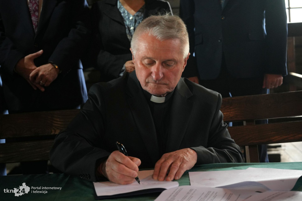 Pieniądze na zabytki przekazano w Maleńcu