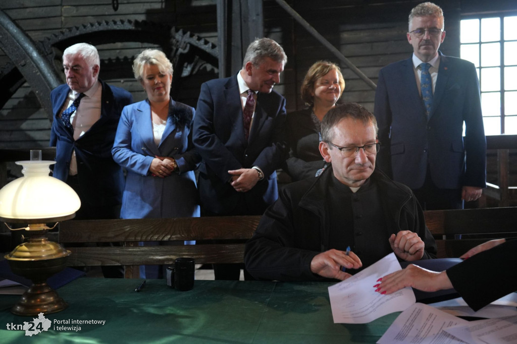 Pieniądze na zabytki przekazano w Maleńcu