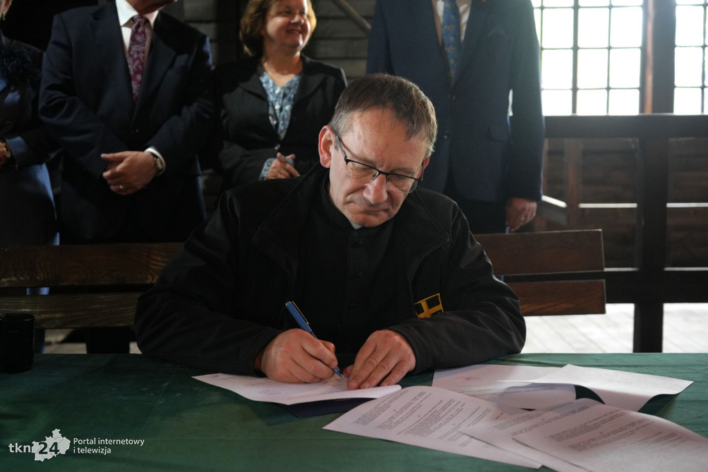 Pieniądze na zabytki przekazano w Maleńcu