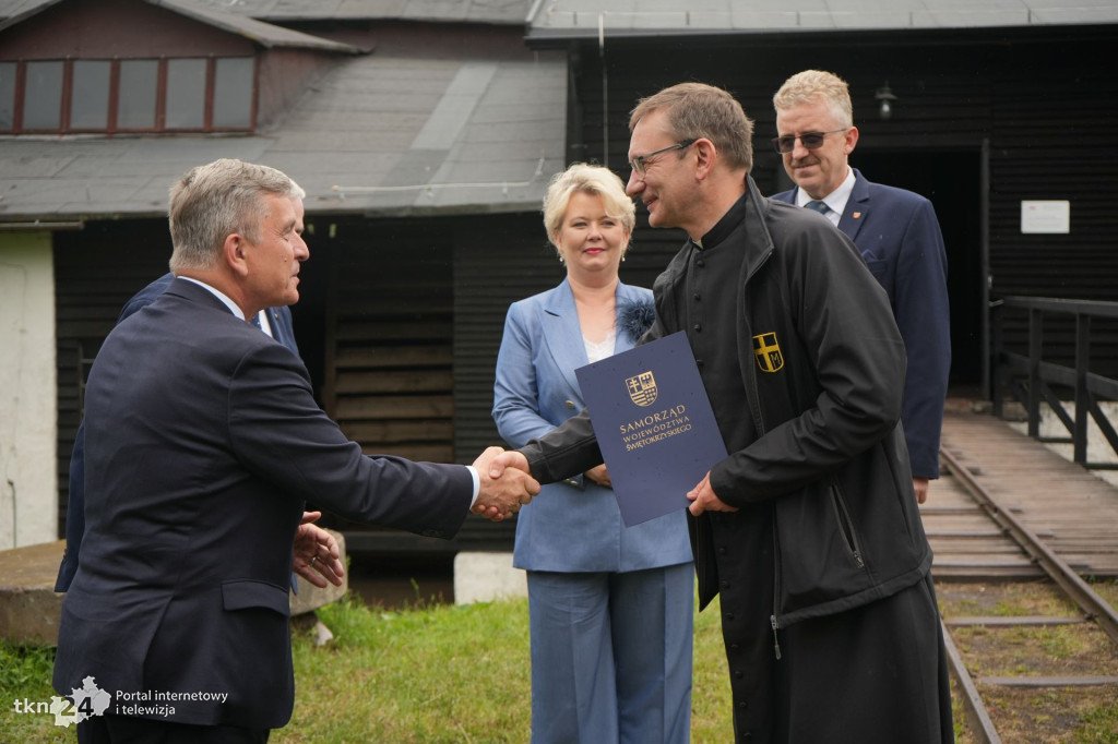 Pieniądze na zabytki przekazano w Maleńcu