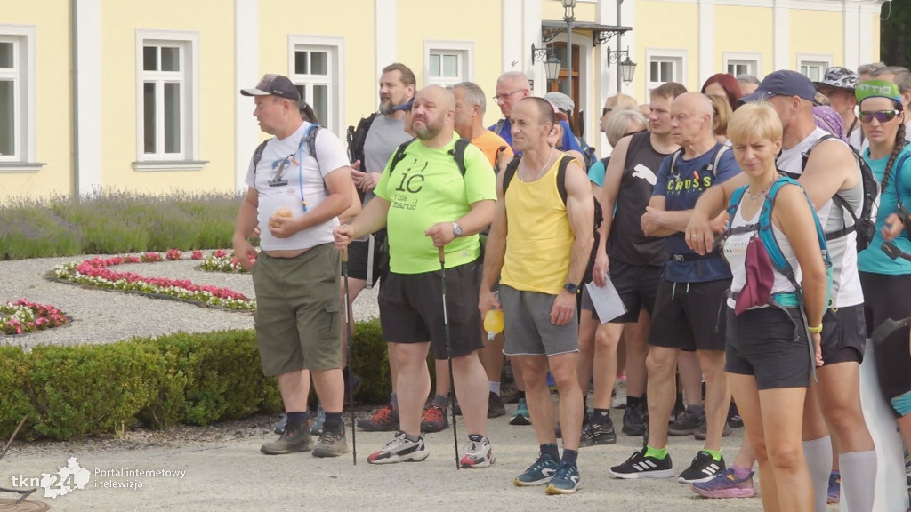 Idą przez Konecczyznę z miłością do turystyki