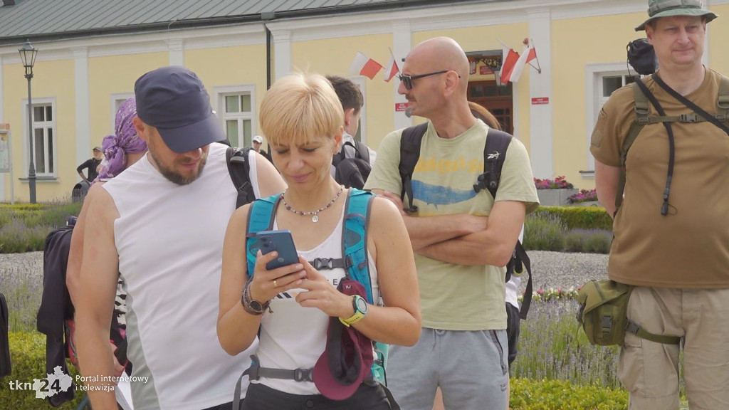Idą przez Konecczyznę z miłością do turystyki
