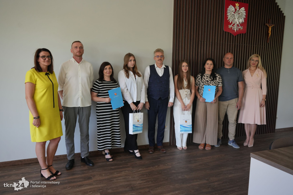 Stypendia dyrektorów szkół średnich przyznane