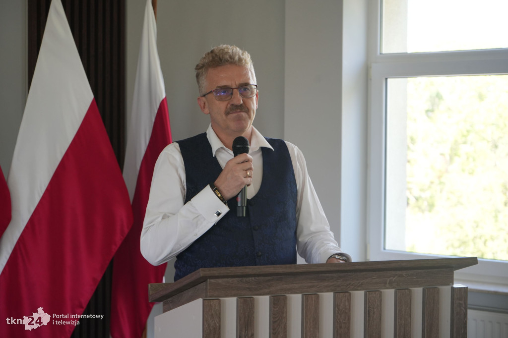 Stypendia dyrektorów szkół średnich przyznane