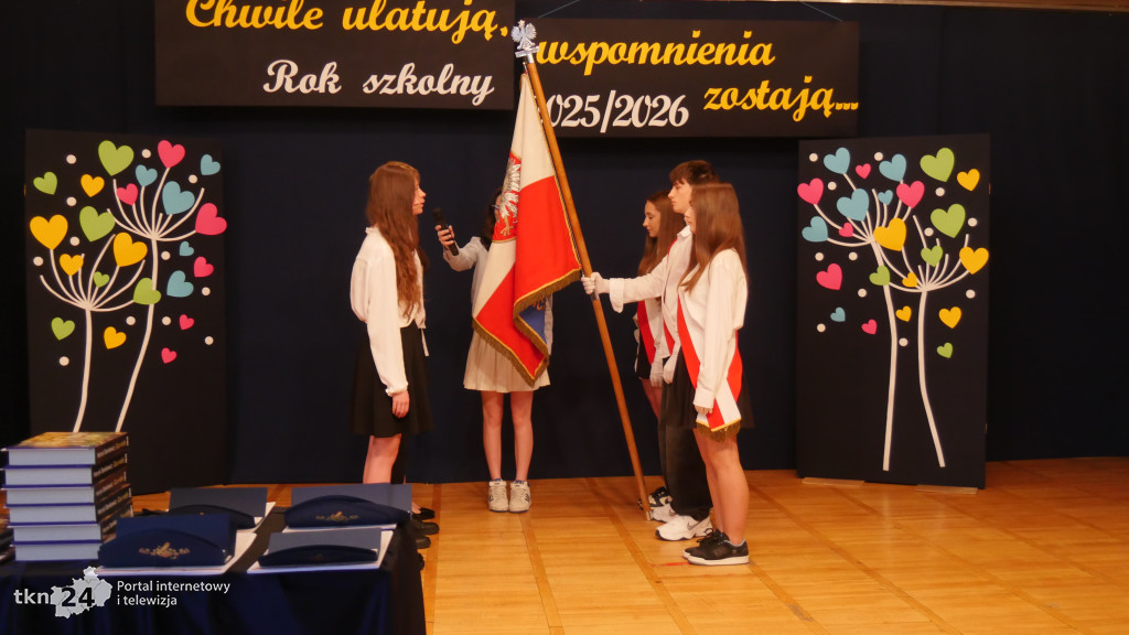 Pożegnanie 8 klas w SP nr 1 w Końskich 2026