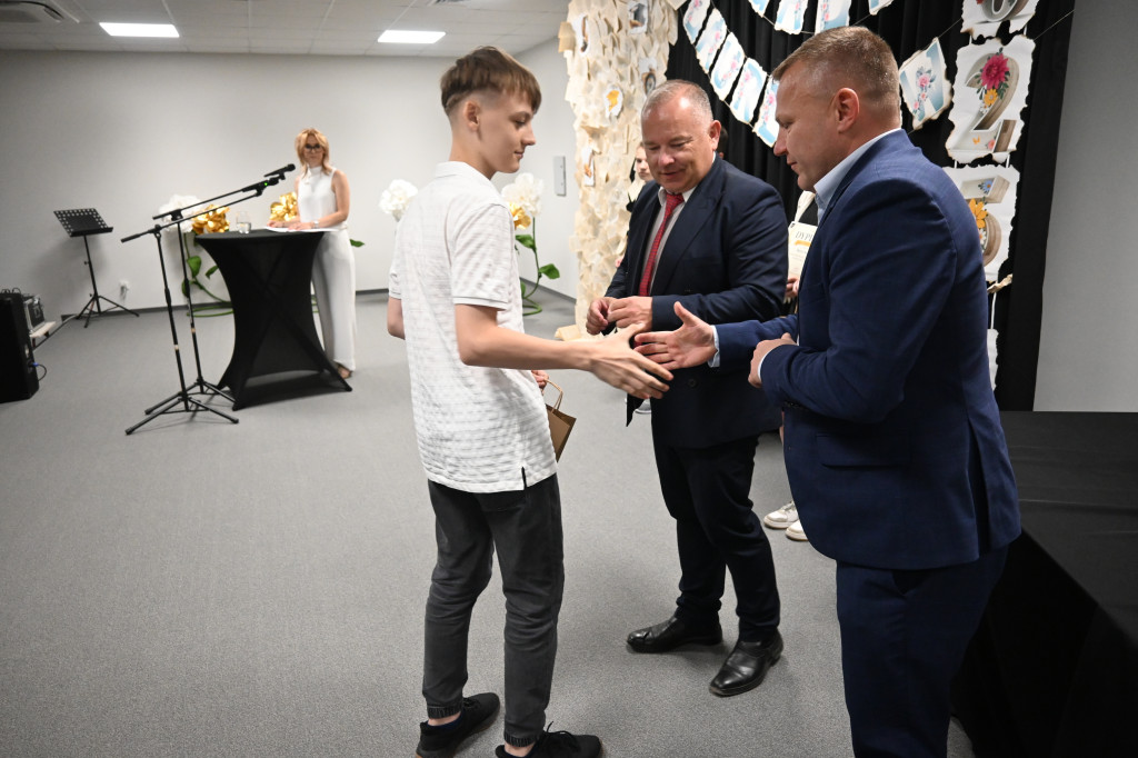 Gmina Radoszyce nagrodziła najlepszych uczniów