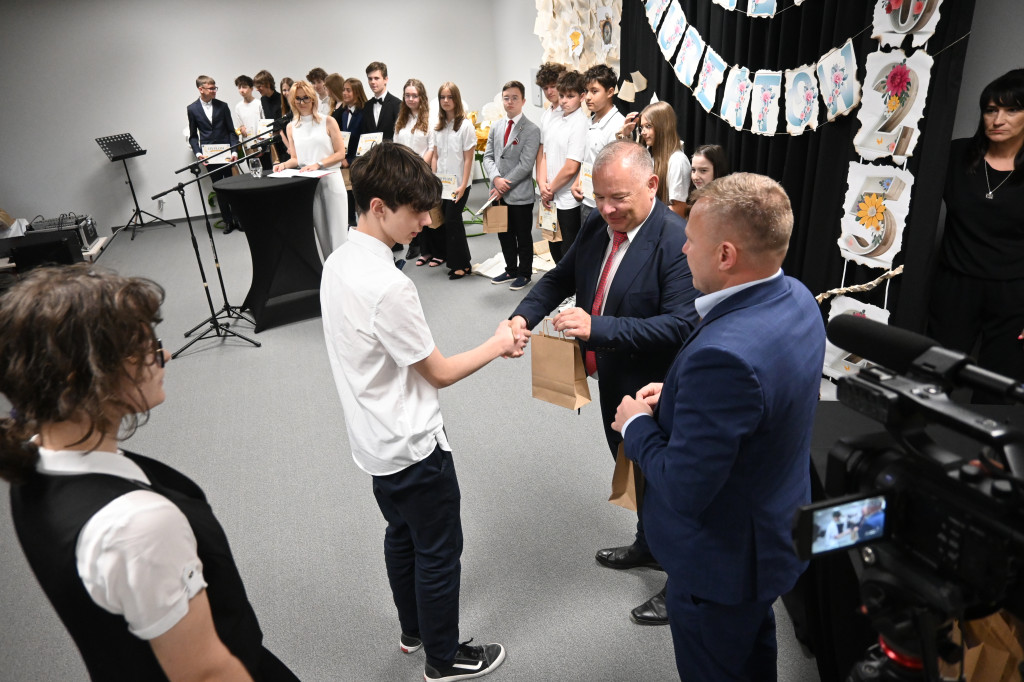 Gmina Radoszyce nagrodziła najlepszych uczniów