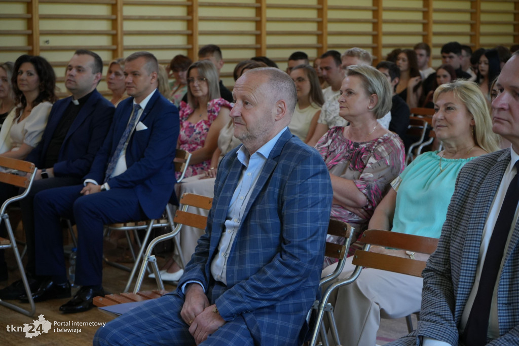 Zakończenie roku szkolnego w Stąporkowie i Europassy
