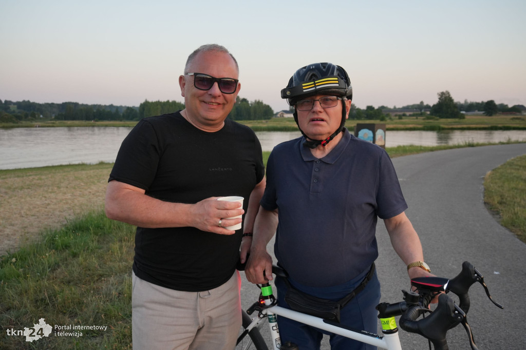 Radoszyce: Taniec z ogniem, biwak i dobra zabawa