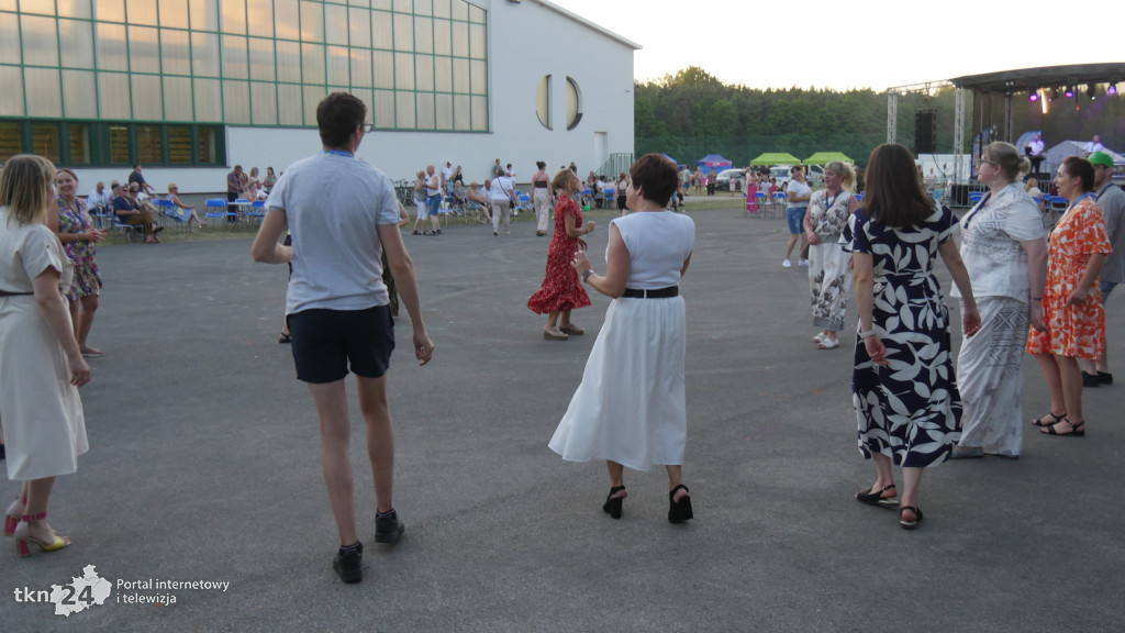 Festyn Rodzinny w Rudzie Malenieckiej z grupą TOPLES