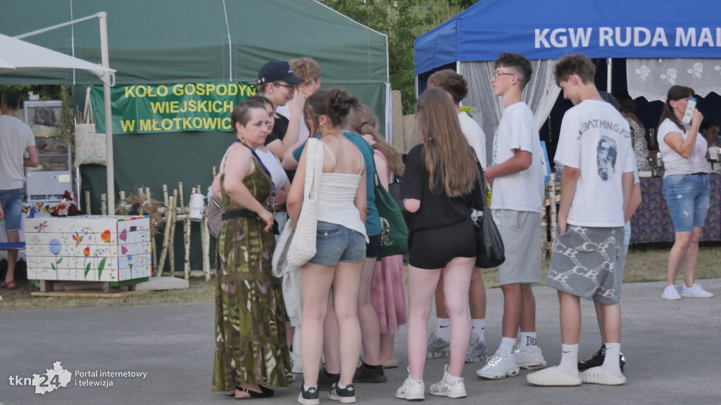 Festyn Rodzinny w Rudzie Malenieckiej z grupą TOPLES