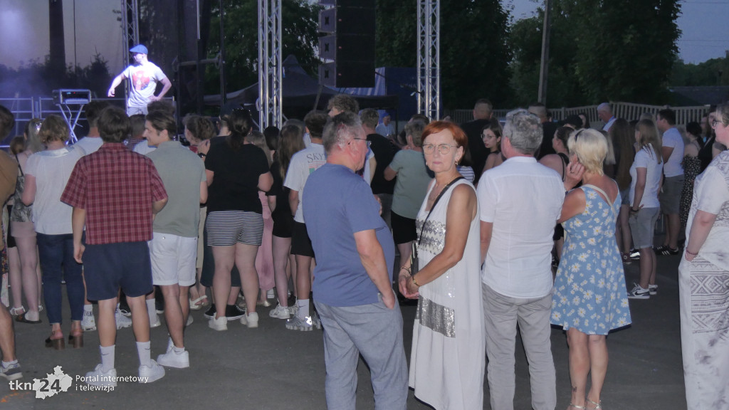 Festyn Rodzinny w Rudzie Malenieckiej z grupą TOPLES