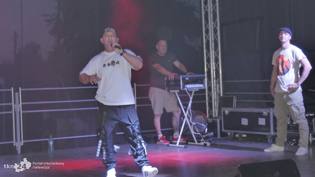 Festyn Rodzinny w Rudzie Malenieckiej z grupą TOPLES