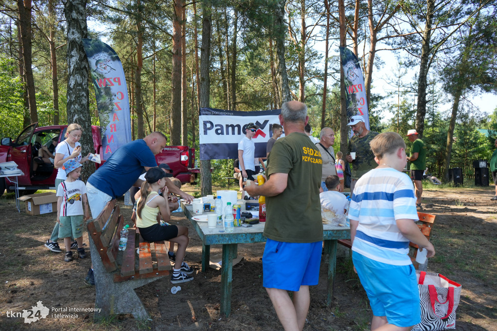 Radosny piknik rodzinny w Janowie
