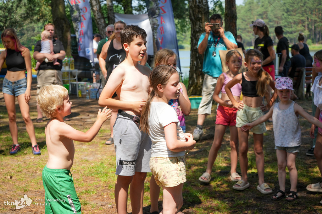 Radosny piknik rodzinny w Janowie