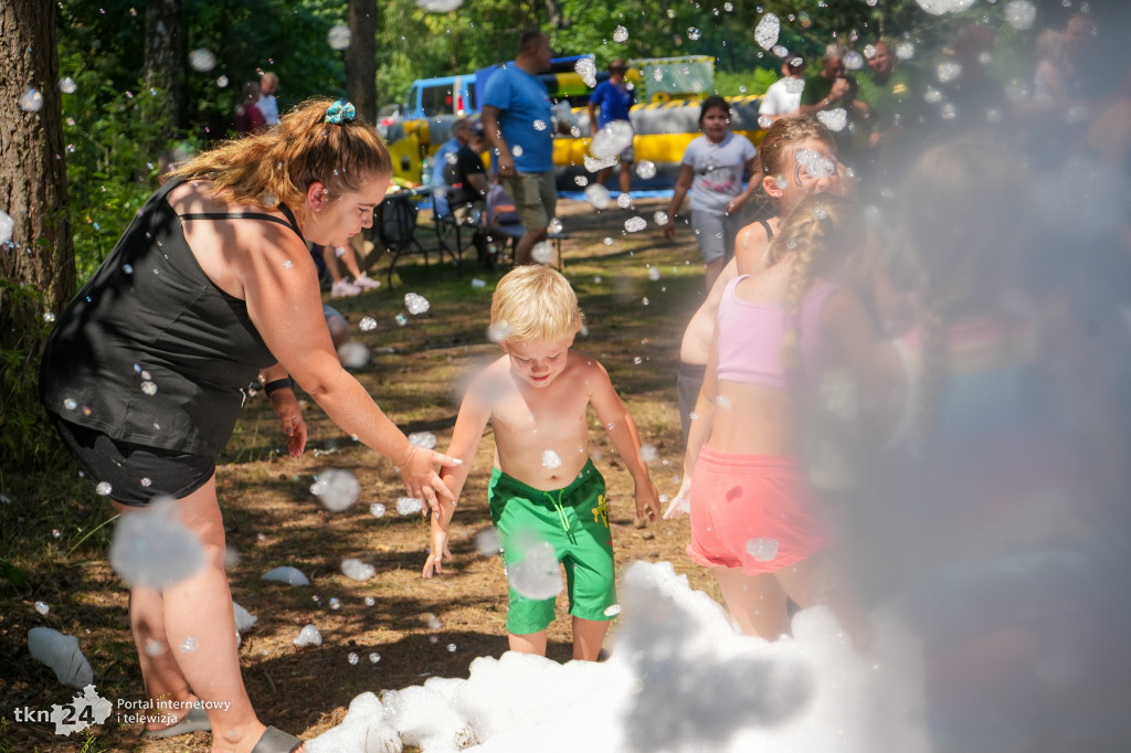 Radosny piknik rodzinny w Janowie