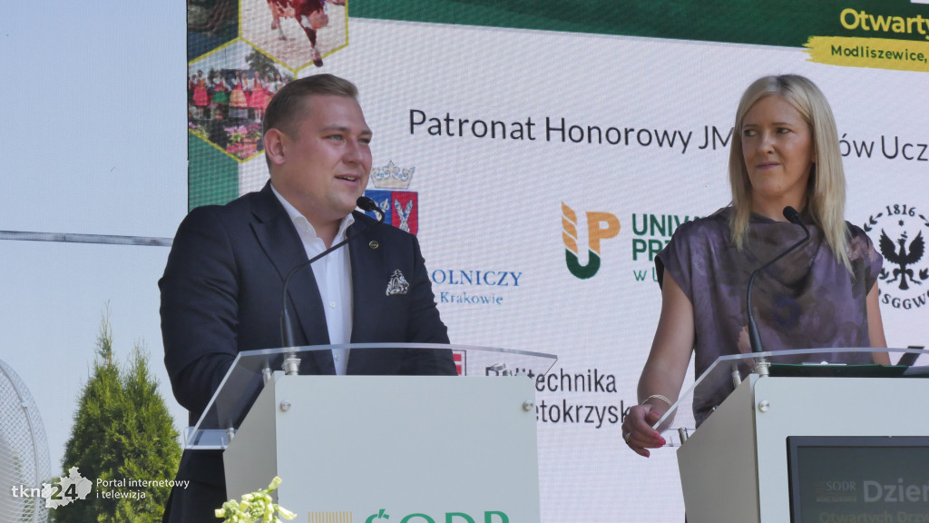 Upalny i tłumny Dzień otwarty w Świętokrzyskim Ośrodku Doradztwa Rolniczego w Modliszewicach