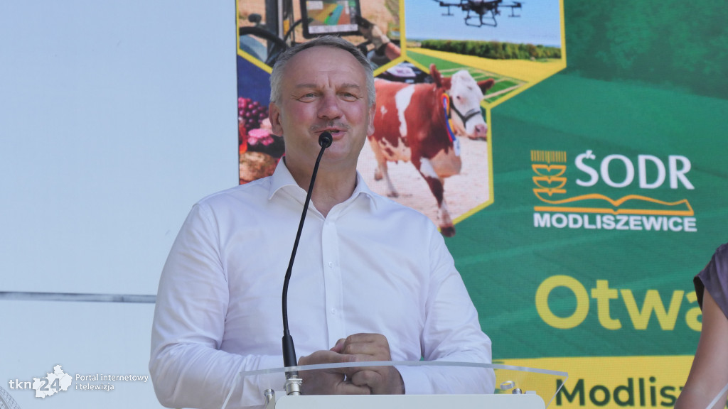 Upalny i tłumny Dzień otwarty w Świętokrzyskim Ośrodku Doradztwa Rolniczego w Modliszewicach