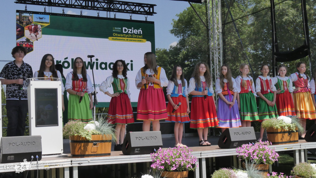 Upalny i tłumny Dzień otwarty w Świętokrzyskim Ośrodku Doradztwa Rolniczego w Modliszewicach