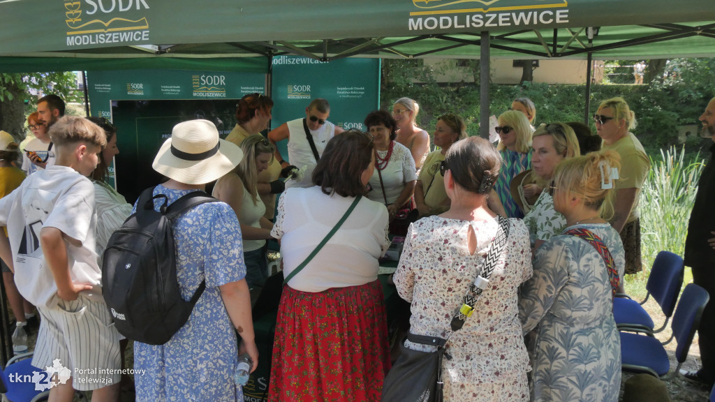 Upalny i tłumny Dzień otwarty w Świętokrzyskim Ośrodku Doradztwa Rolniczego w Modliszewicach