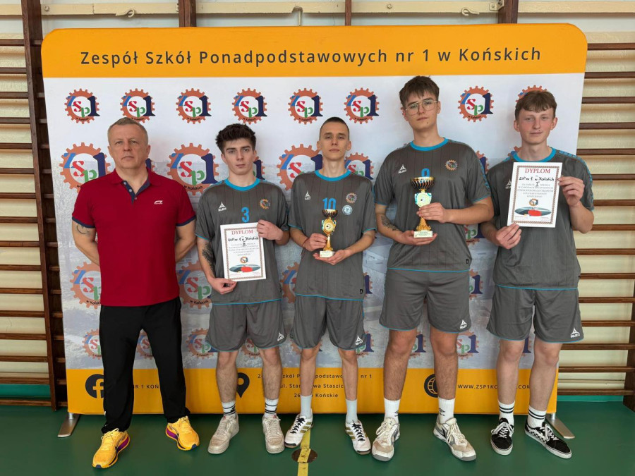 Foto. ZSP nr 1 w Końskich