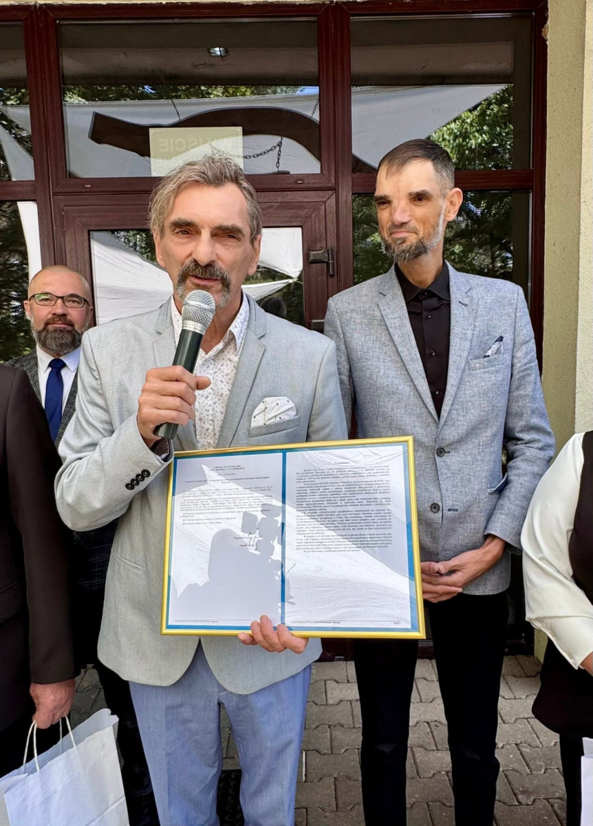 Stowarzyszenie Monar z darowizną od gminy Stąporków na 20-lecie działalności placówki, foto. Gmina Stąporków