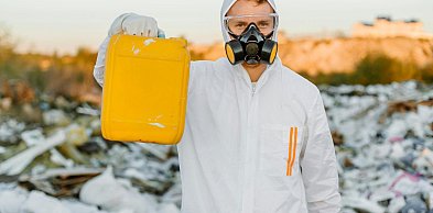  Kto przeprowadza odbiór odpadów niebezpiecznych i wywóz w miejsce…