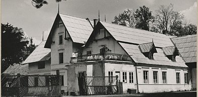 Zespół dworski w Rudzie Malenieckiej - 1958 r.