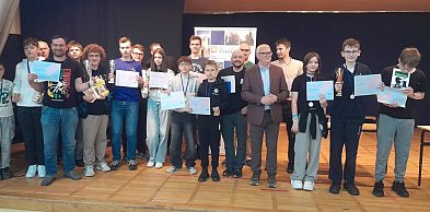 Dawid Ostojski i Maja Jedlikowska wygrywają Mistrzostwa Końskich w szachach