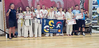 Koneccy karatecy wicemistrzami Polski! Dziesięć medali w Mińsku Mazowieckim