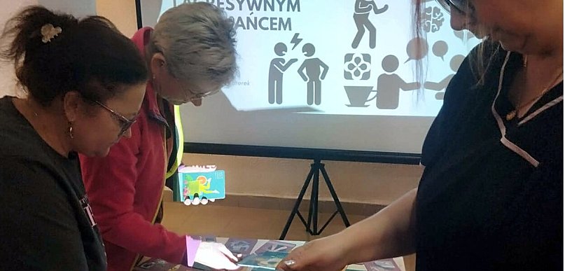 Pracownicy DPS w Końskich z nowym sprzętem i pakietem badań