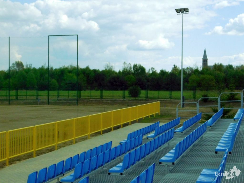 Inwestycje dotyczące hali i stadionu w Miedzierzy 07
