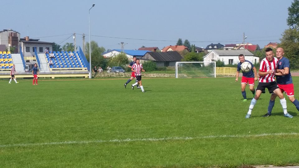 Foto z meczu KS Smyków - KS Kamienna Wola (źrodło: KS Smyków)