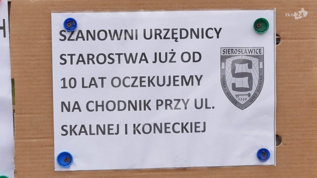 Mieszkańcy Sierosławic domagają się chodnika 02